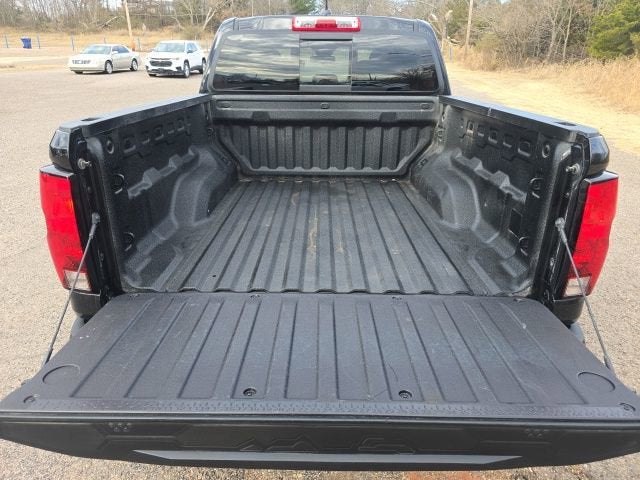 2024 Chevrolet Colorado WT