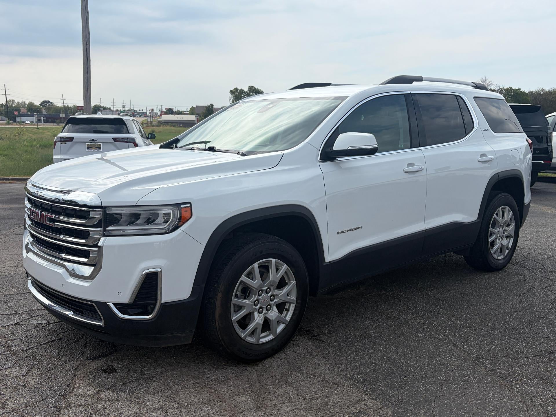2023 GMC Acadia SLT