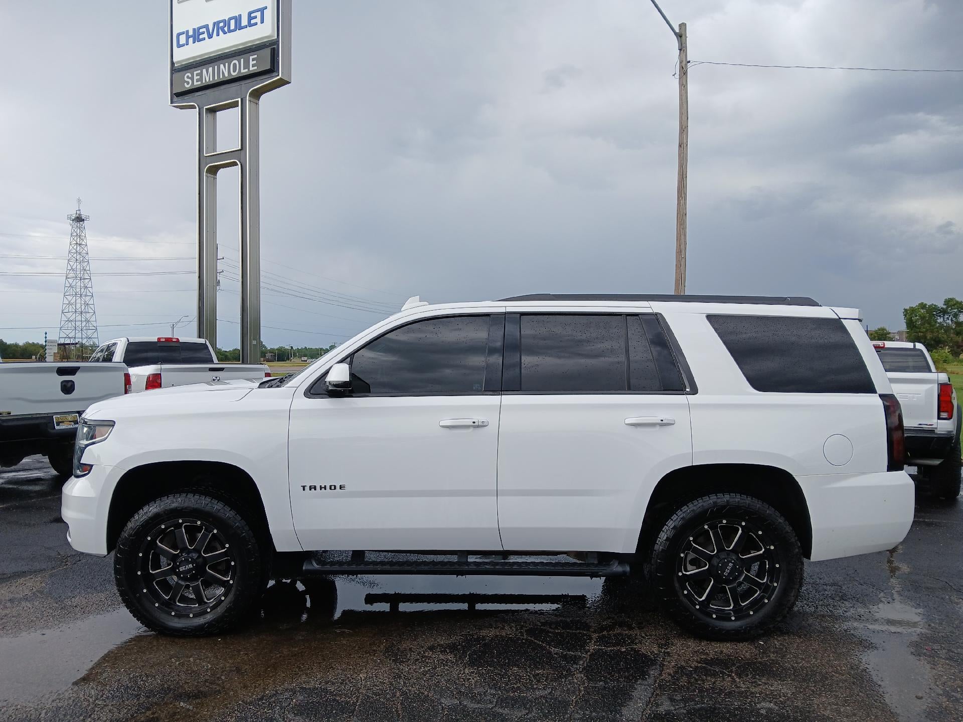 Used 2018 Chevrolet Tahoe LT with VIN 1GNSKBKC1JR129603 for sale in Seminole, OK