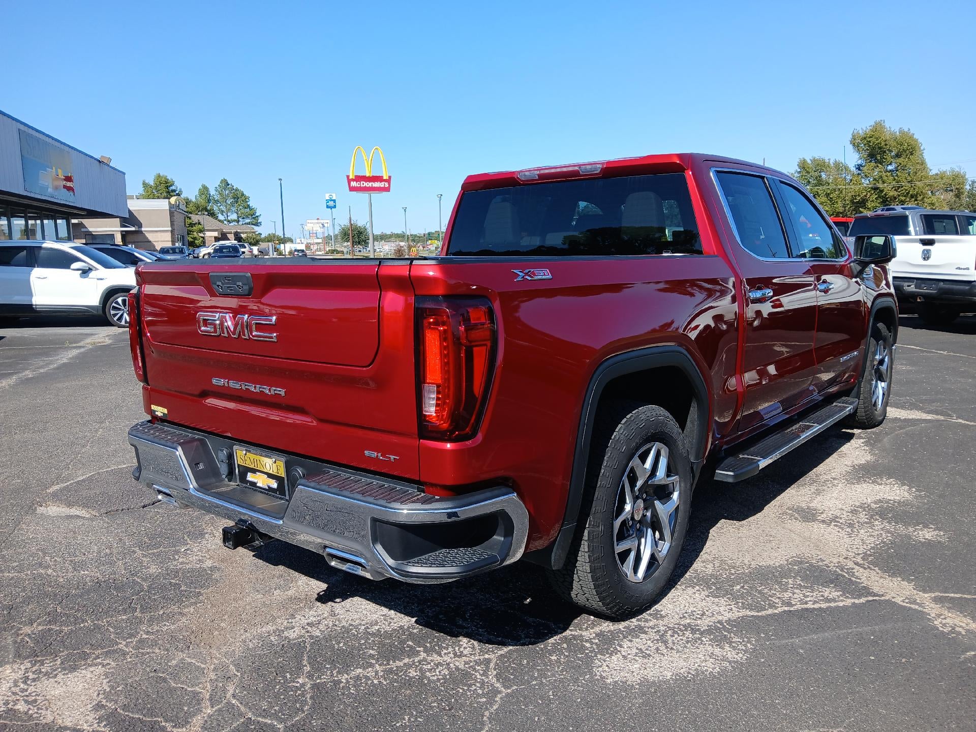 2024 GMC Sierra 1500 SLT