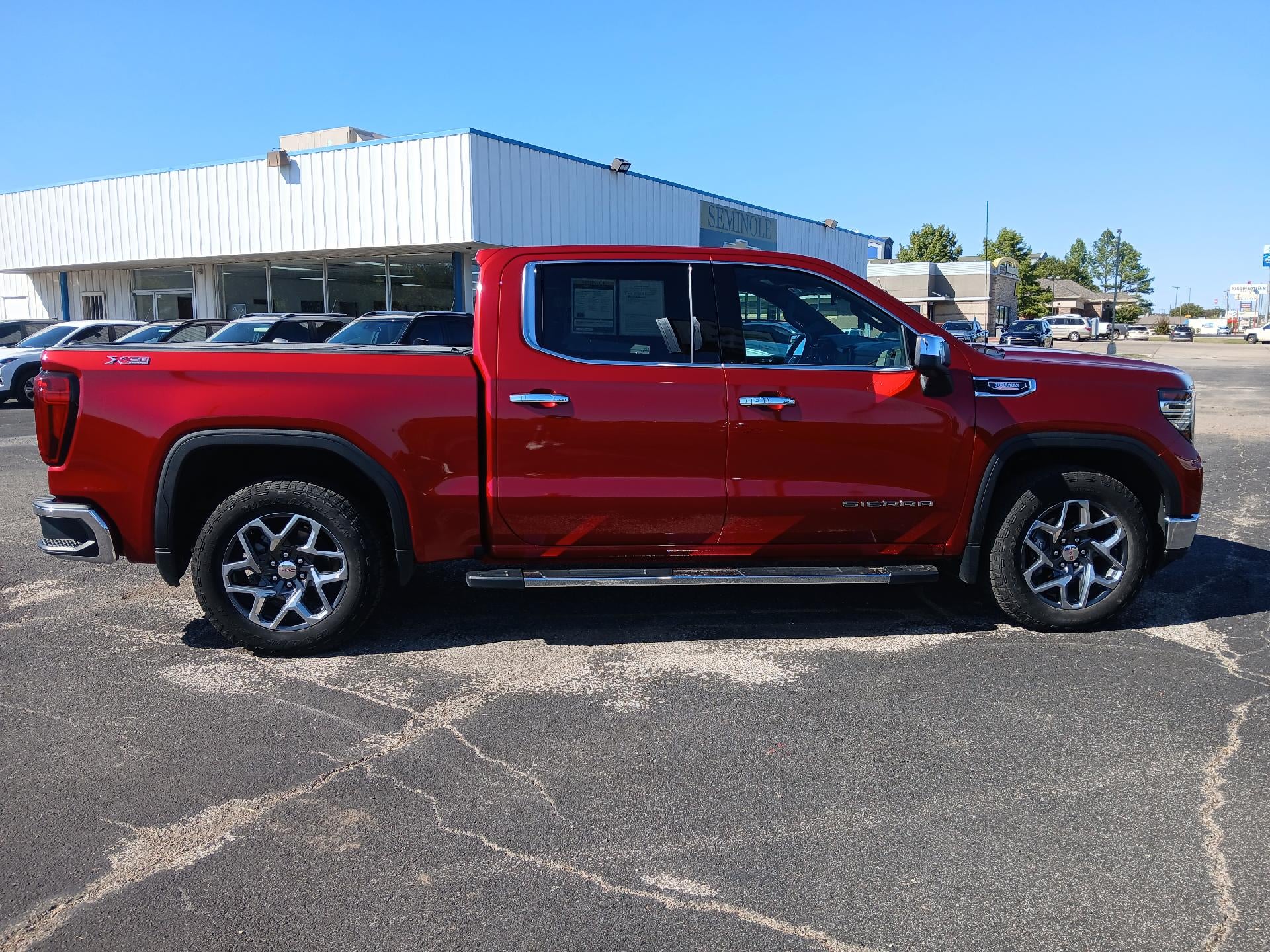 2024 GMC Sierra 1500 SLT