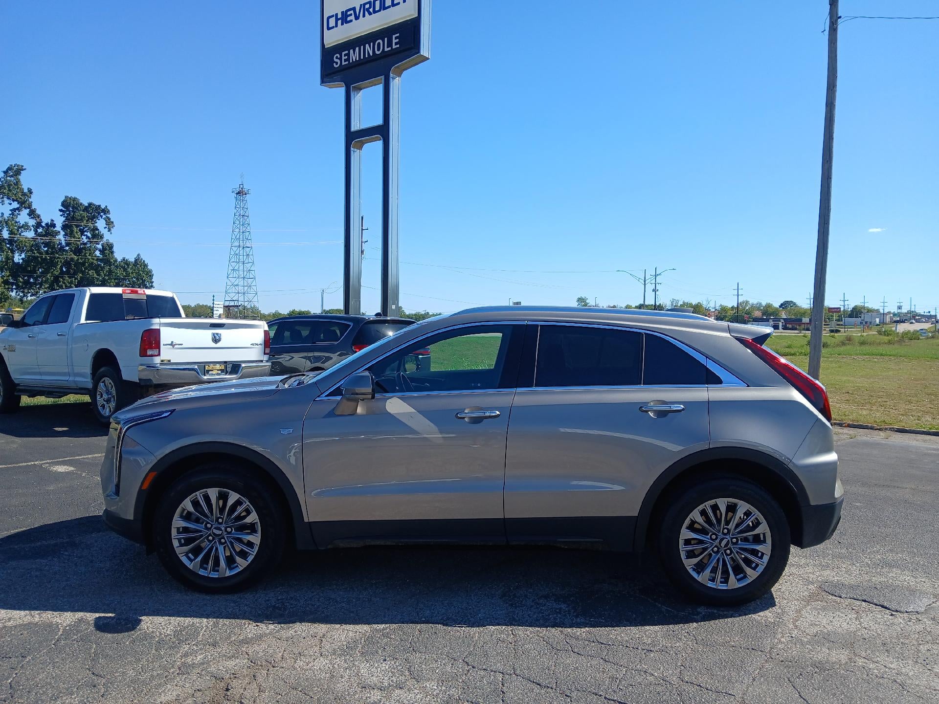 2025 Cadillac XT4 Premium Luxury