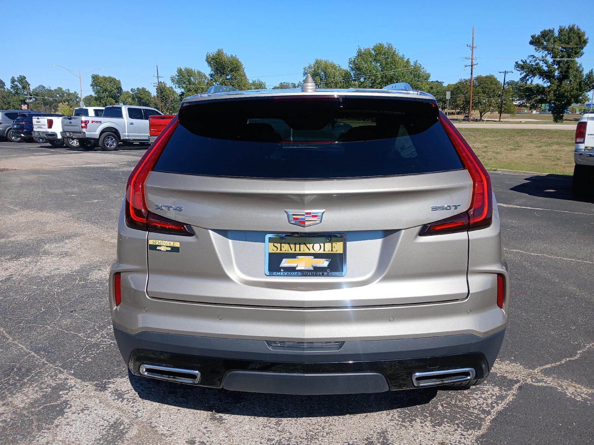2025 Cadillac XT4 Premium Luxury