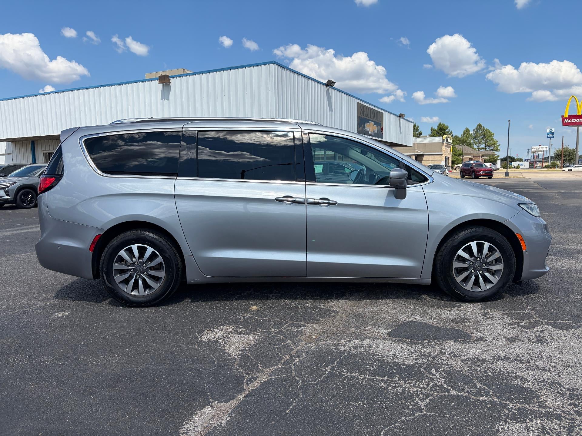 2022 Chrysler Pacifica Touring L