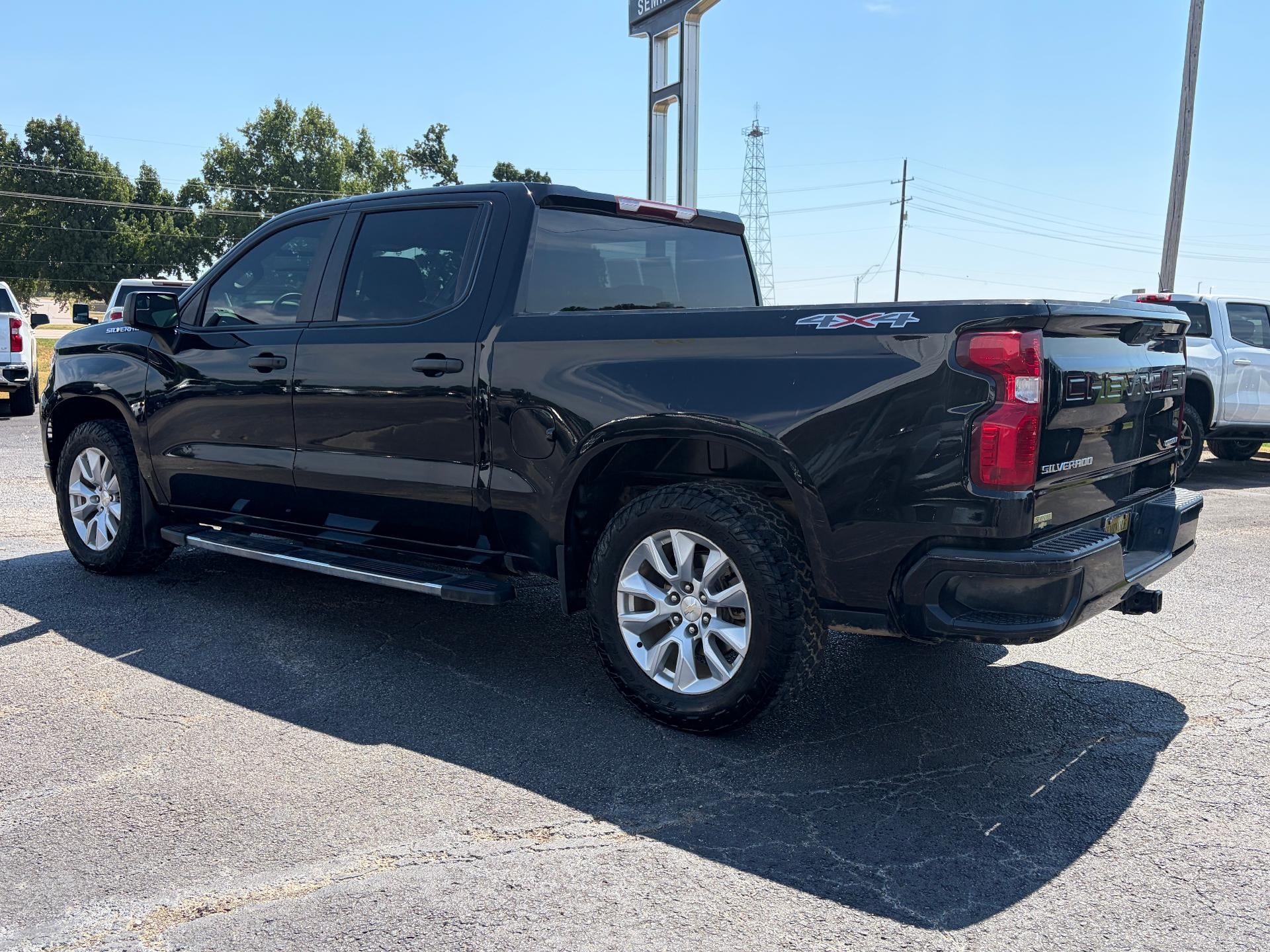 2022 Chevrolet Silverado 1500 Custom