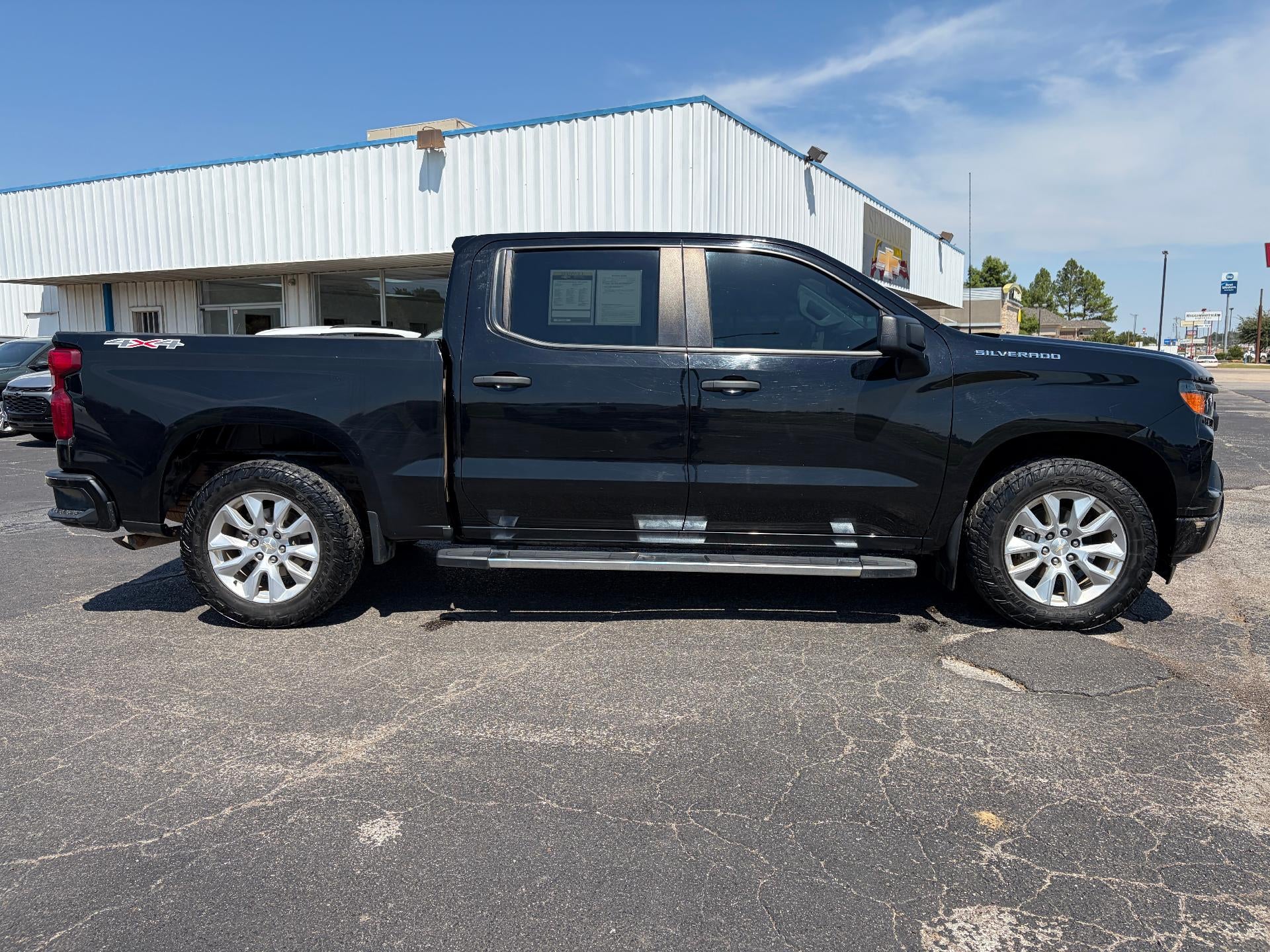 2022 Chevrolet Silverado 1500 Custom
