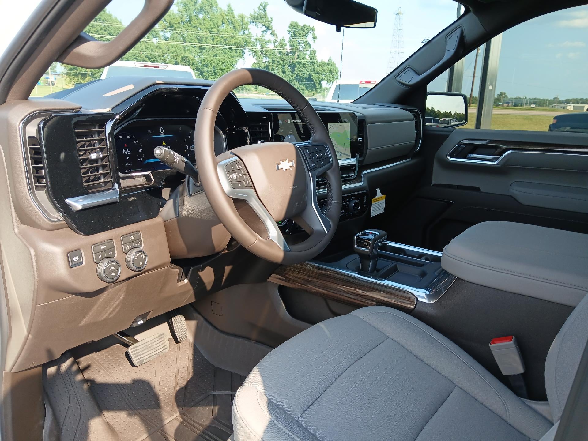 2026 Chevrolet Silverado 1500 LT - Photo 14