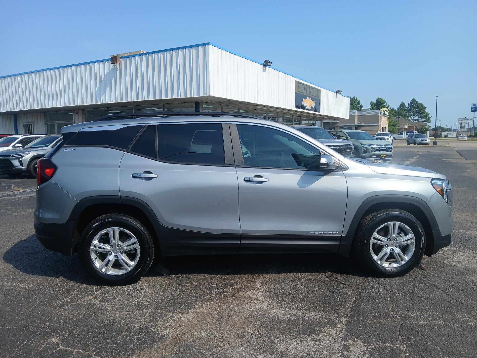2024 GMC Terrain SLE