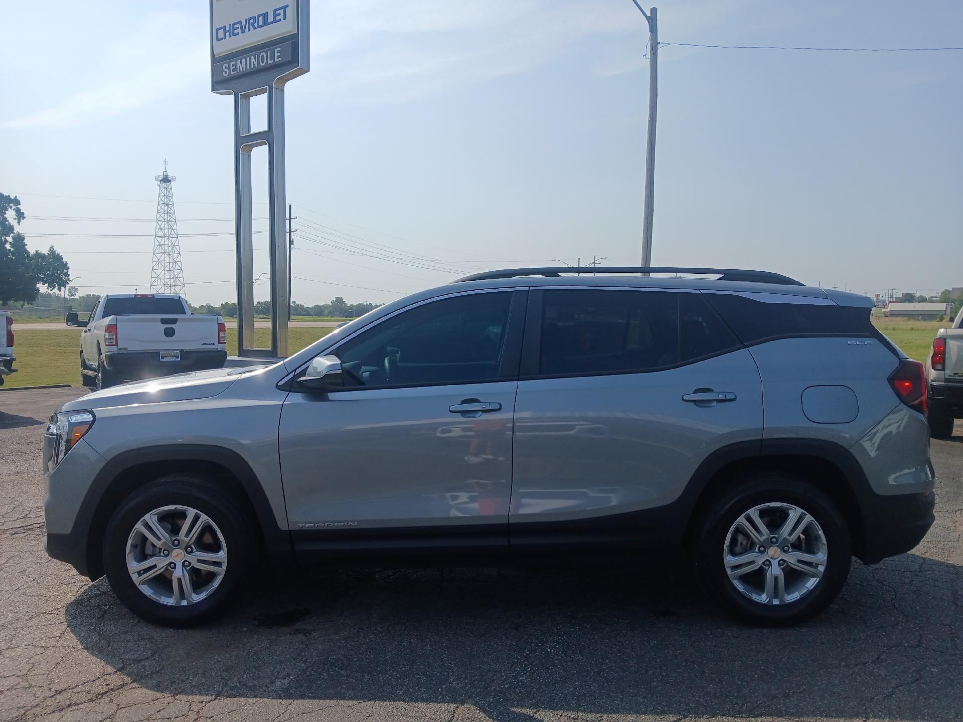 2024 GMC Terrain SLE
