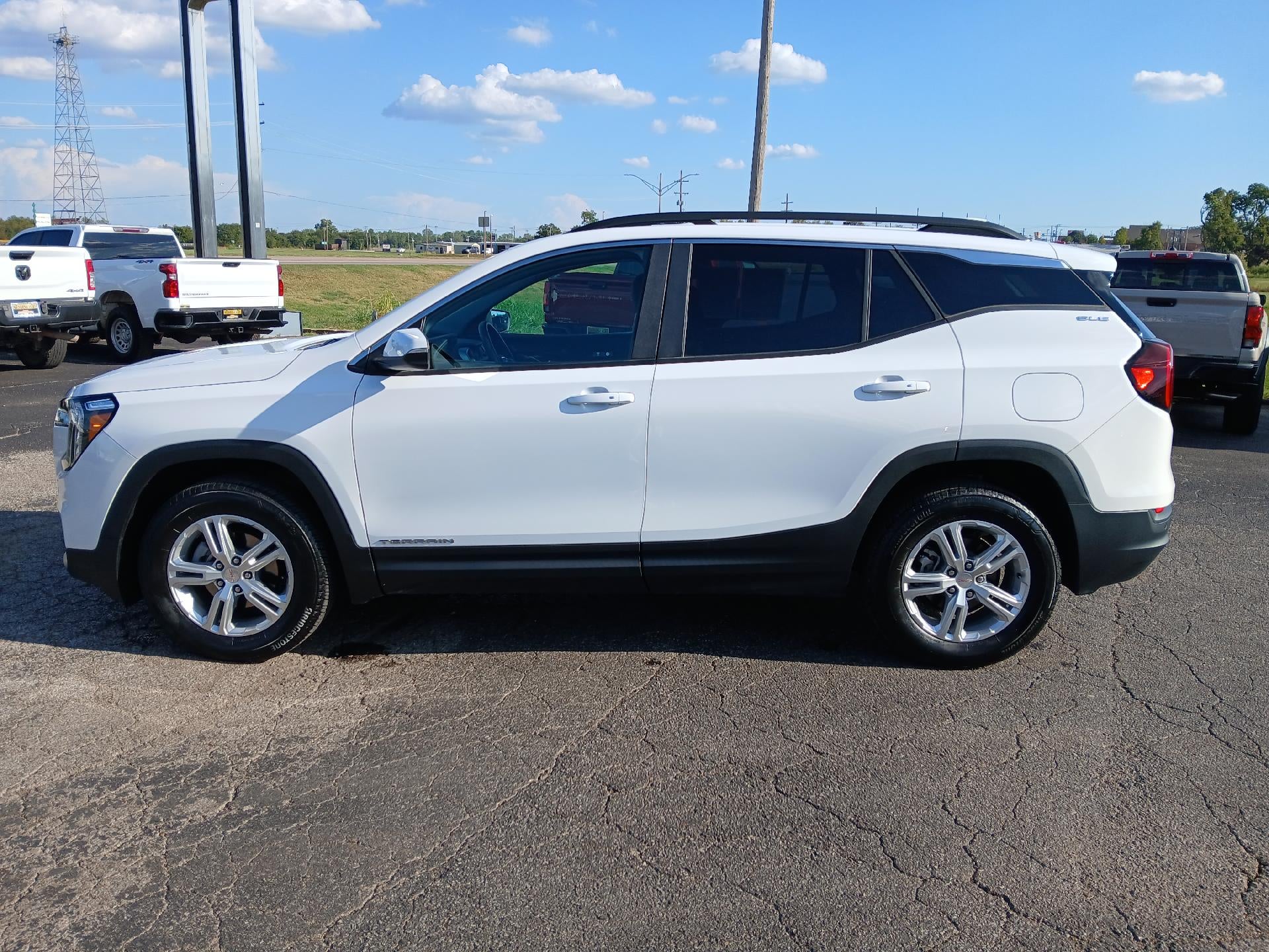 2024 GMC Terrain SLE