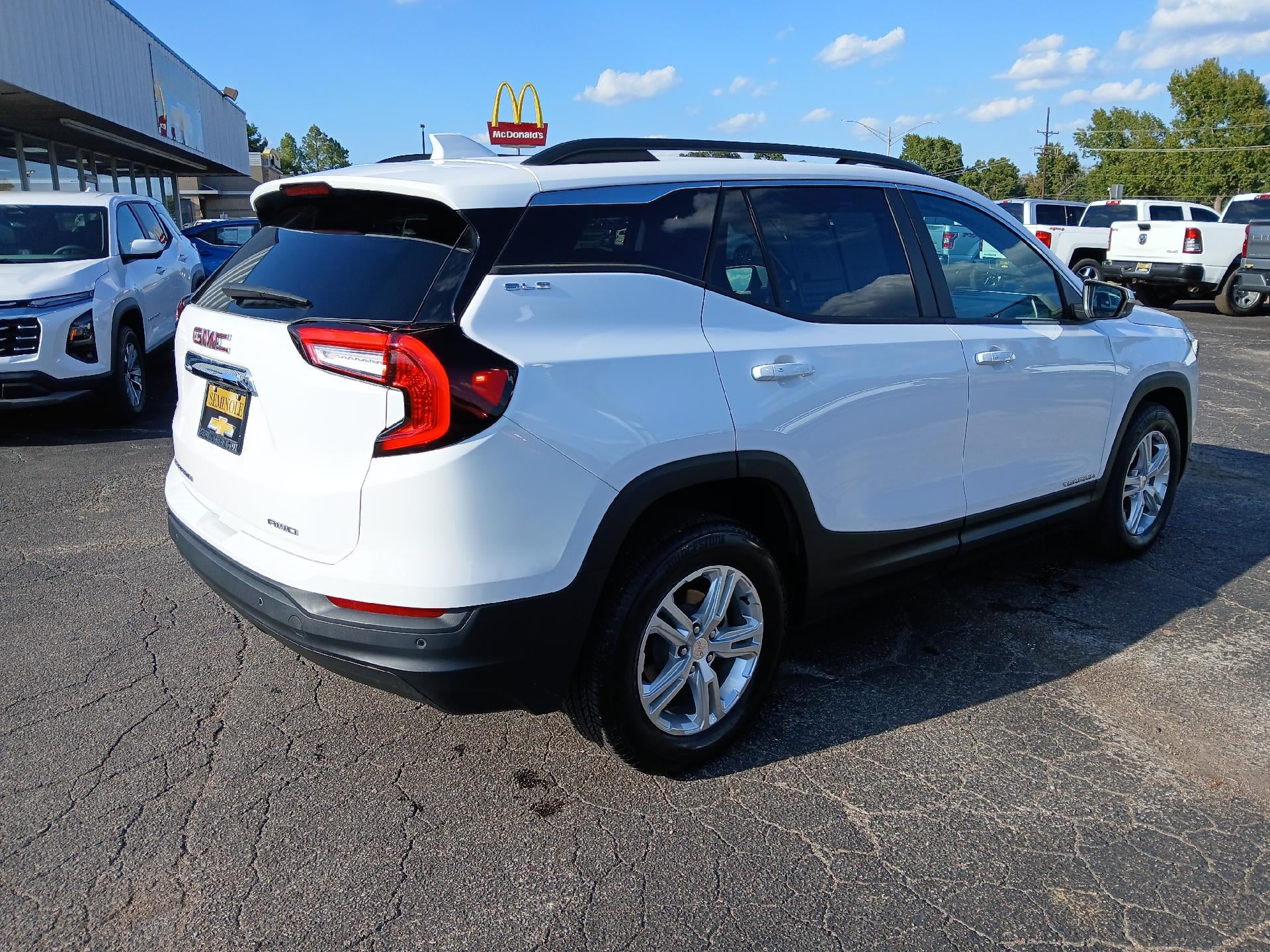 2024 GMC Terrain SLE