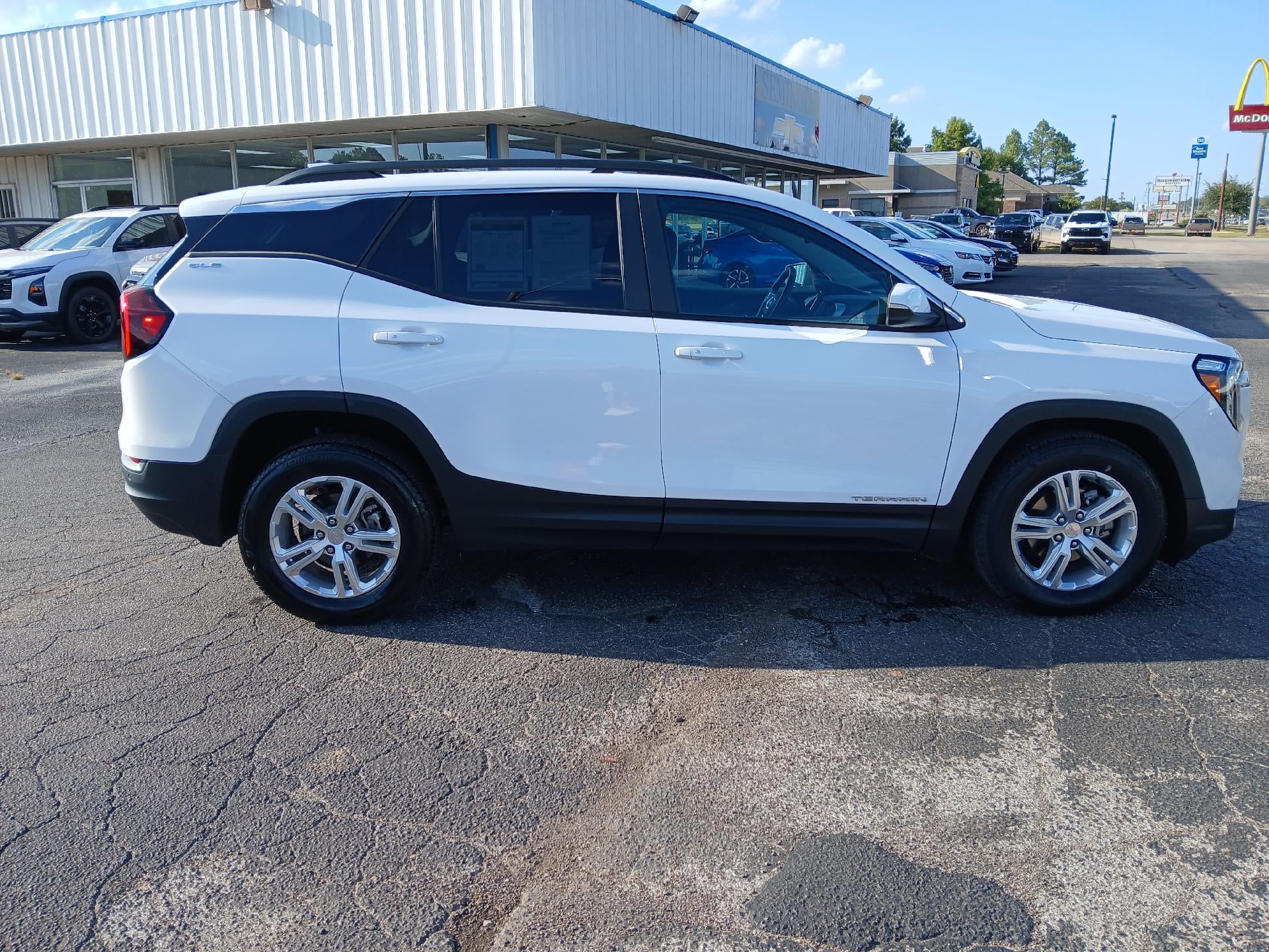 2024 GMC Terrain SLE