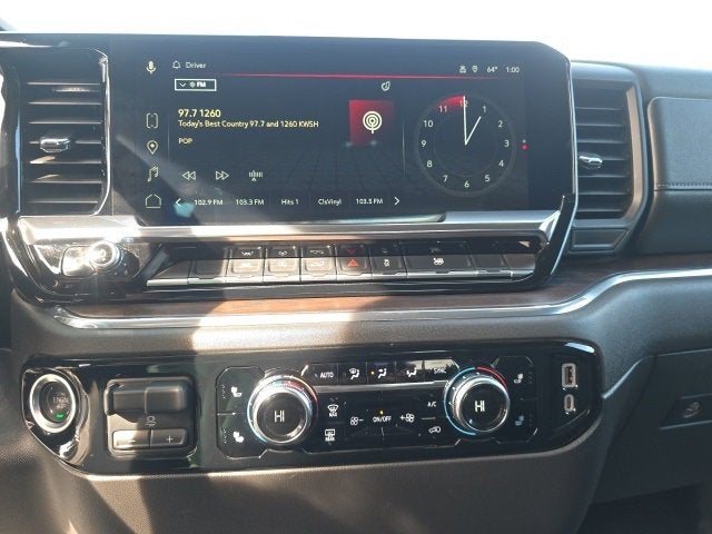 2025 GMC Sierra 1500 SLT