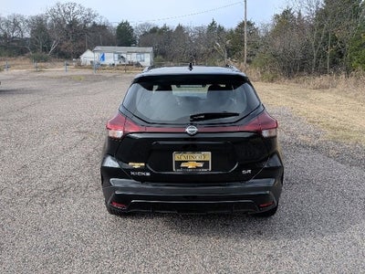 2024 Nissan Kicks SR