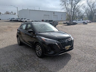 2024 Nissan Kicks SR