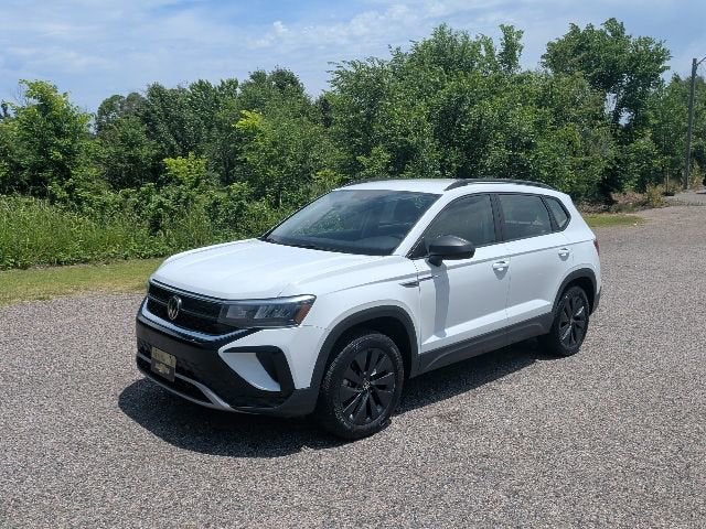2023 Volkswagen Taos 1.5T S's photo