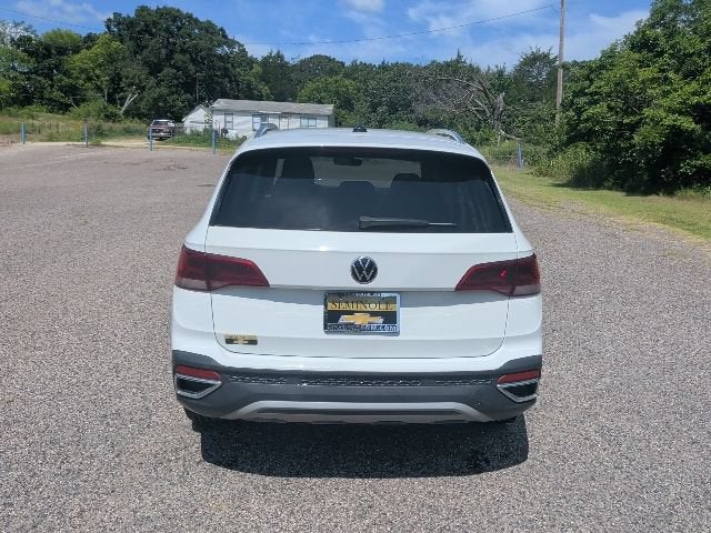 2023 Volkswagen Taos SE