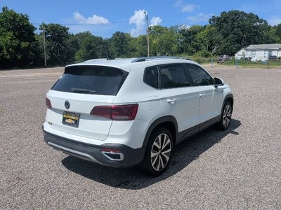 2023 Volkswagen Taos SE