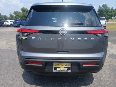 2025 Nissan Pathfinder SV