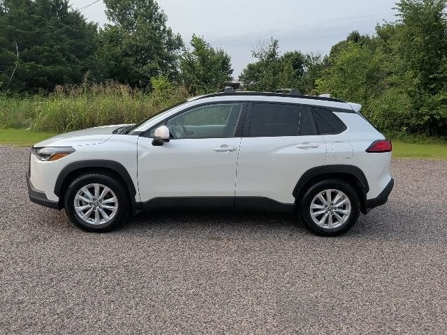 2024 Toyota Corolla Cross LE