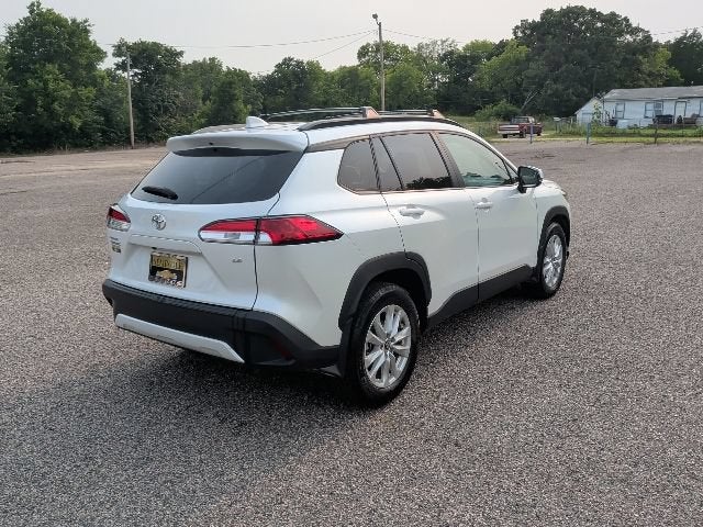 2024 Toyota Corolla Cross LE