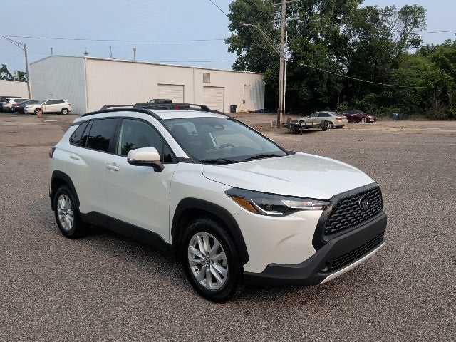 2024 Toyota Corolla Cross LE