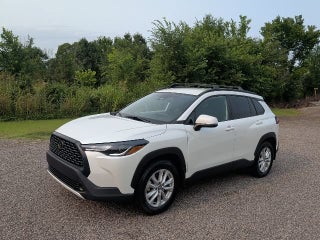 2024 Toyota Corolla Cross LE