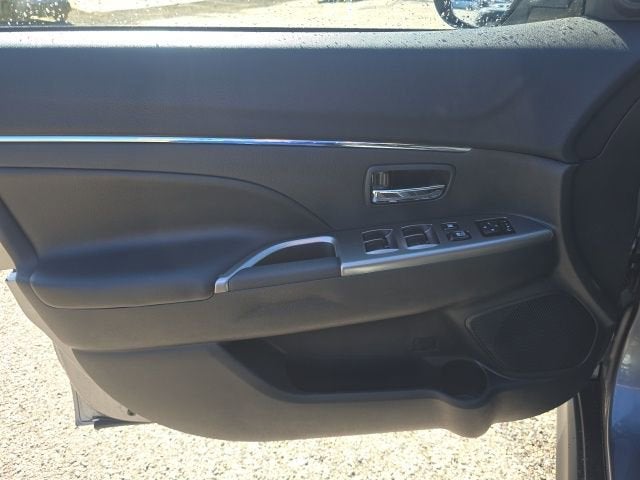 2024 Mitsubishi Outlander Sport S