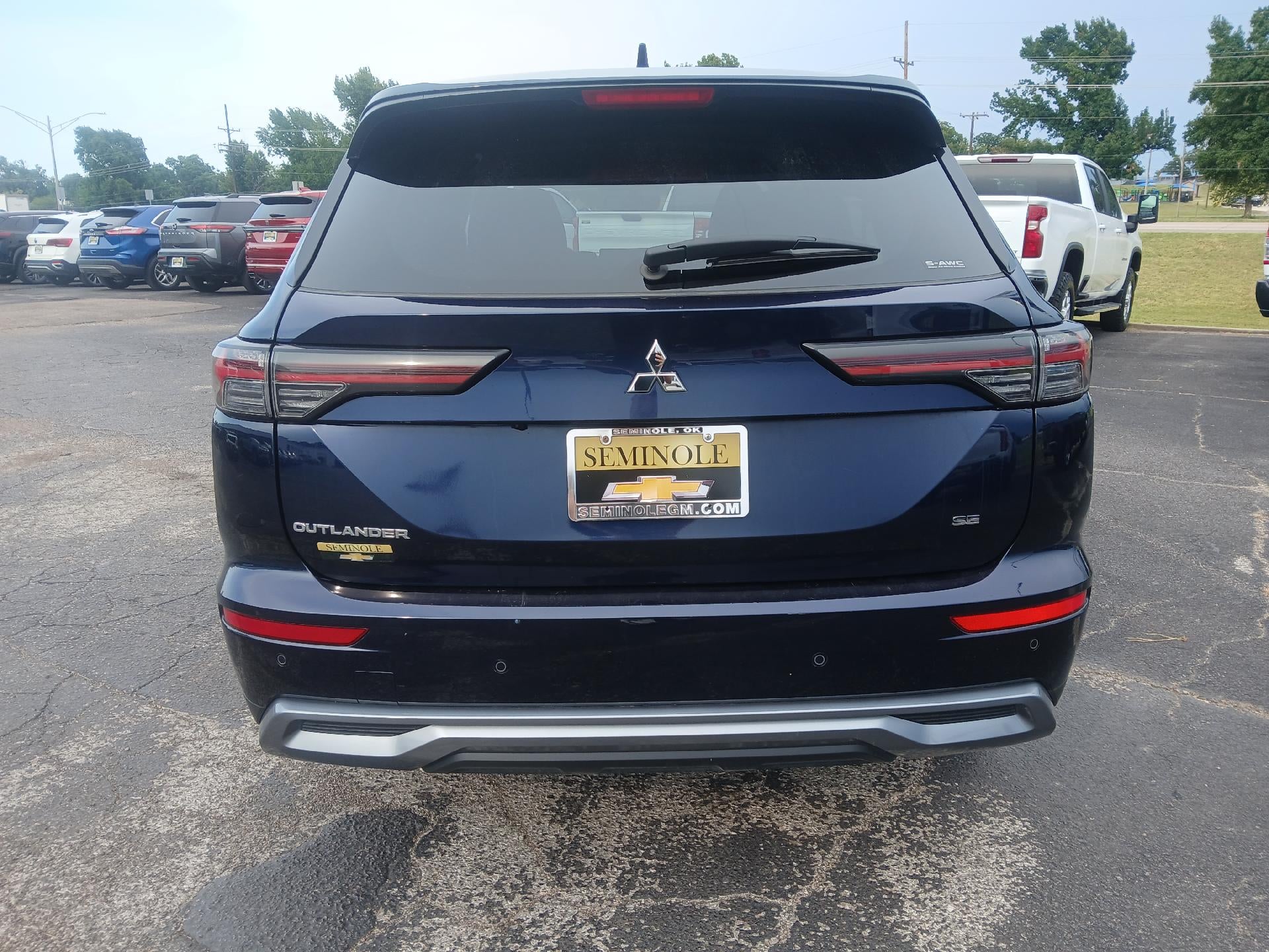 2025 Mitsubishi Outlander SE