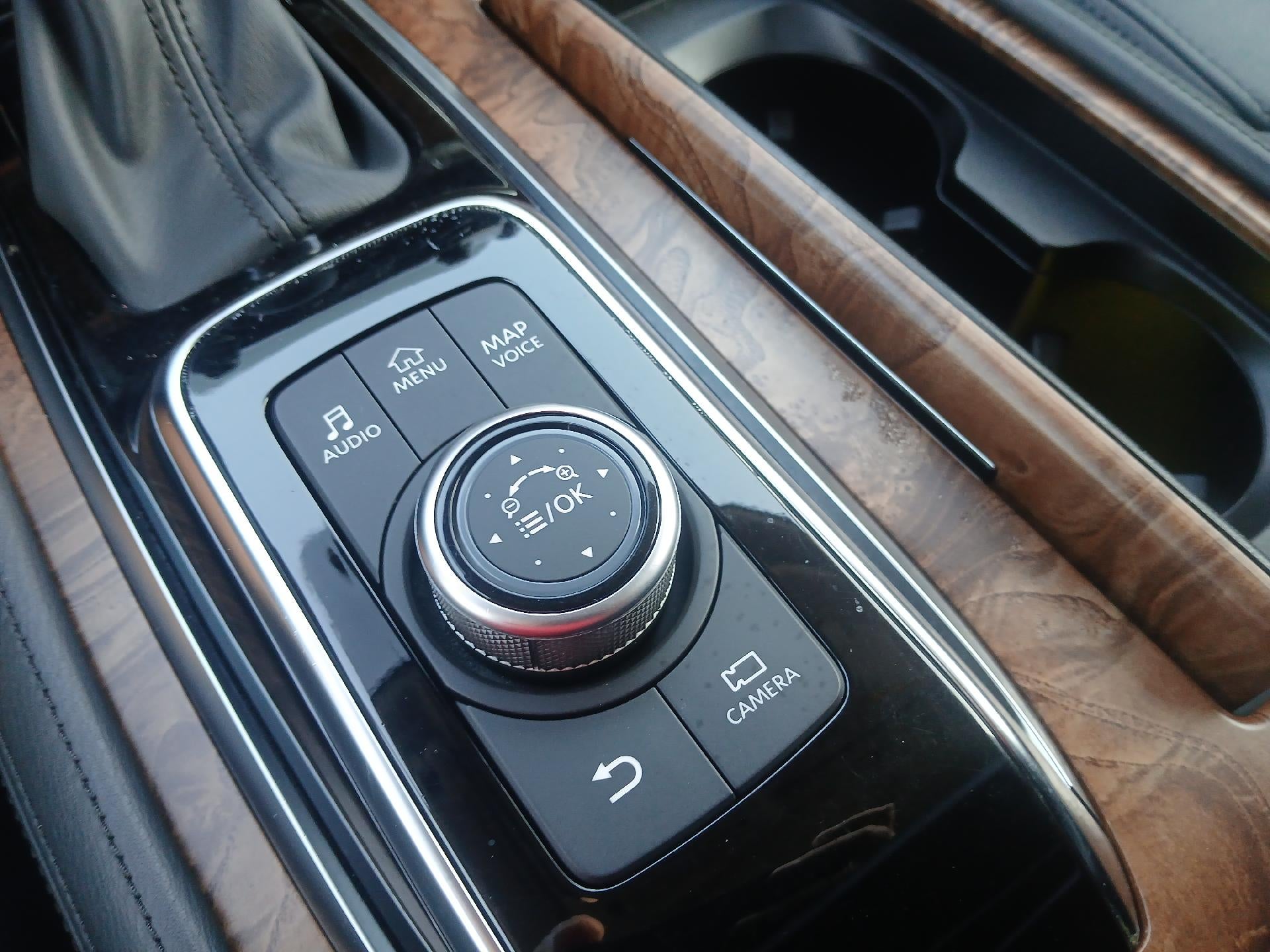 2022 Nissan Armada SL