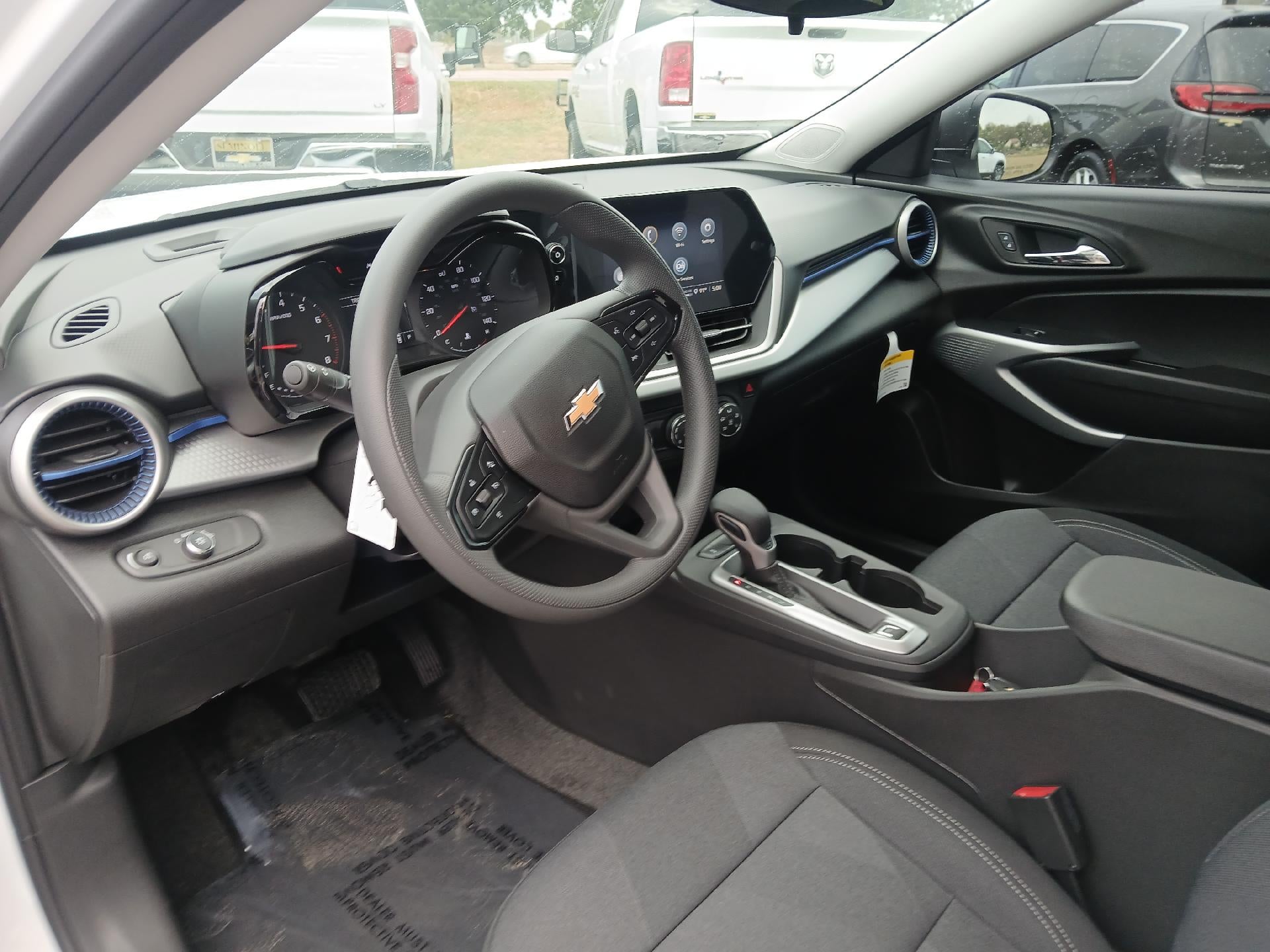 2026 Chevrolet Trax LS - Photo 10
