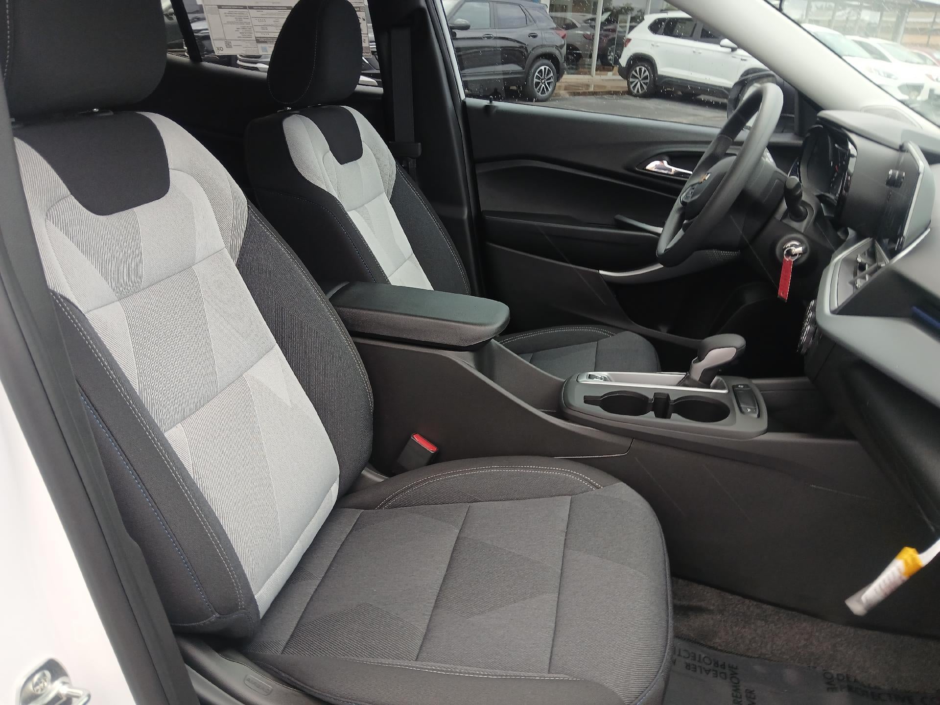 2026 Chevrolet Trax LS - Photo 15