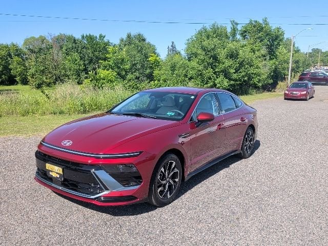 2025 Hyundai Sonata SEL's photo